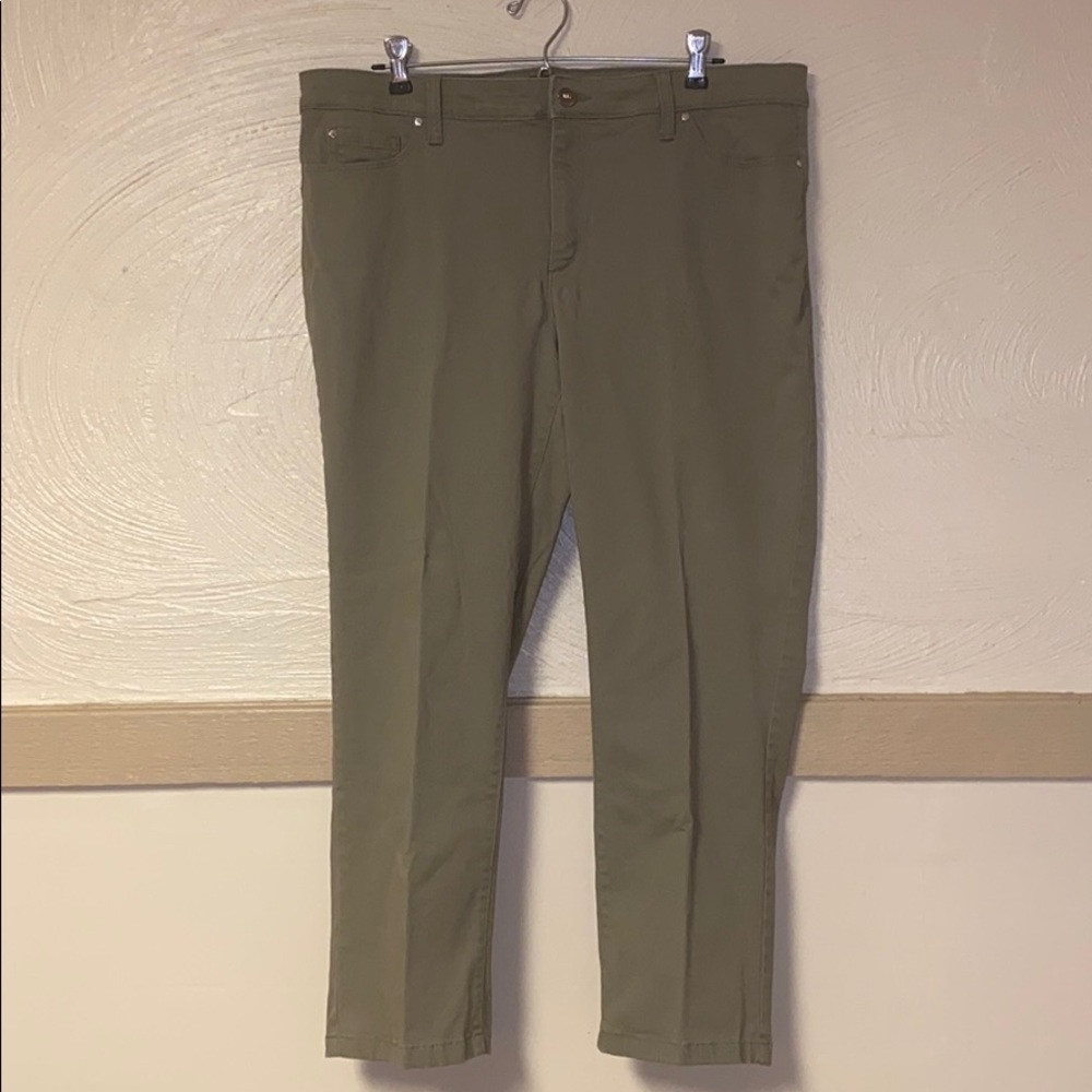 Olive Green Capris